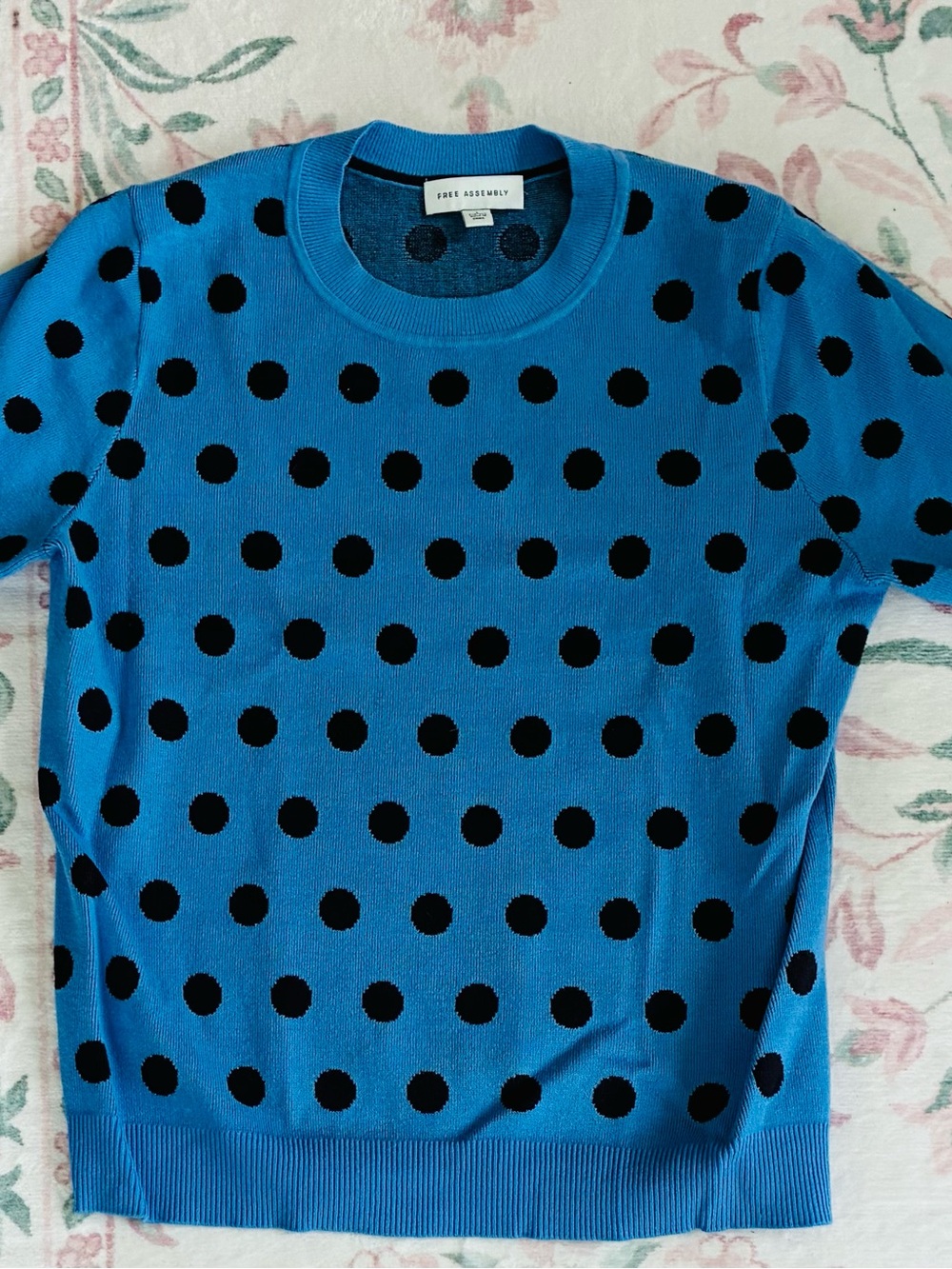Free assembly Bright Blue Crewneck with Black Polka Dots